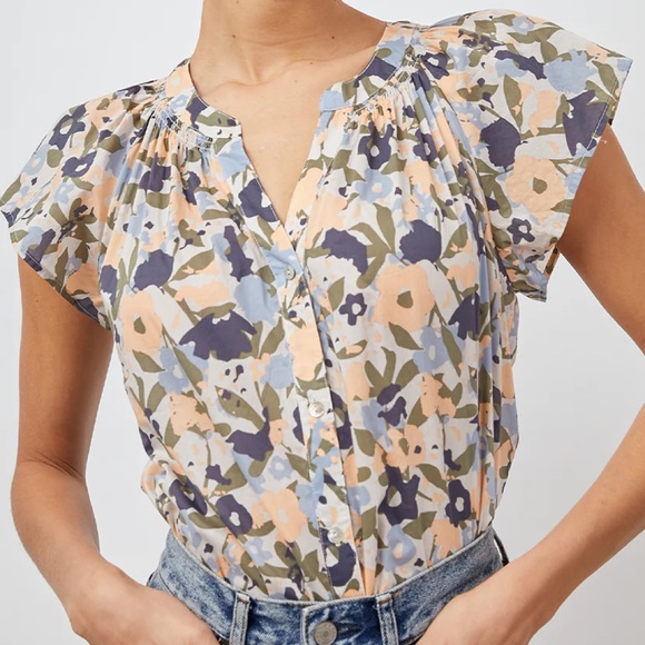 Rails NWT Alena Mod Floral Top Size Small - Picture 4 of 15